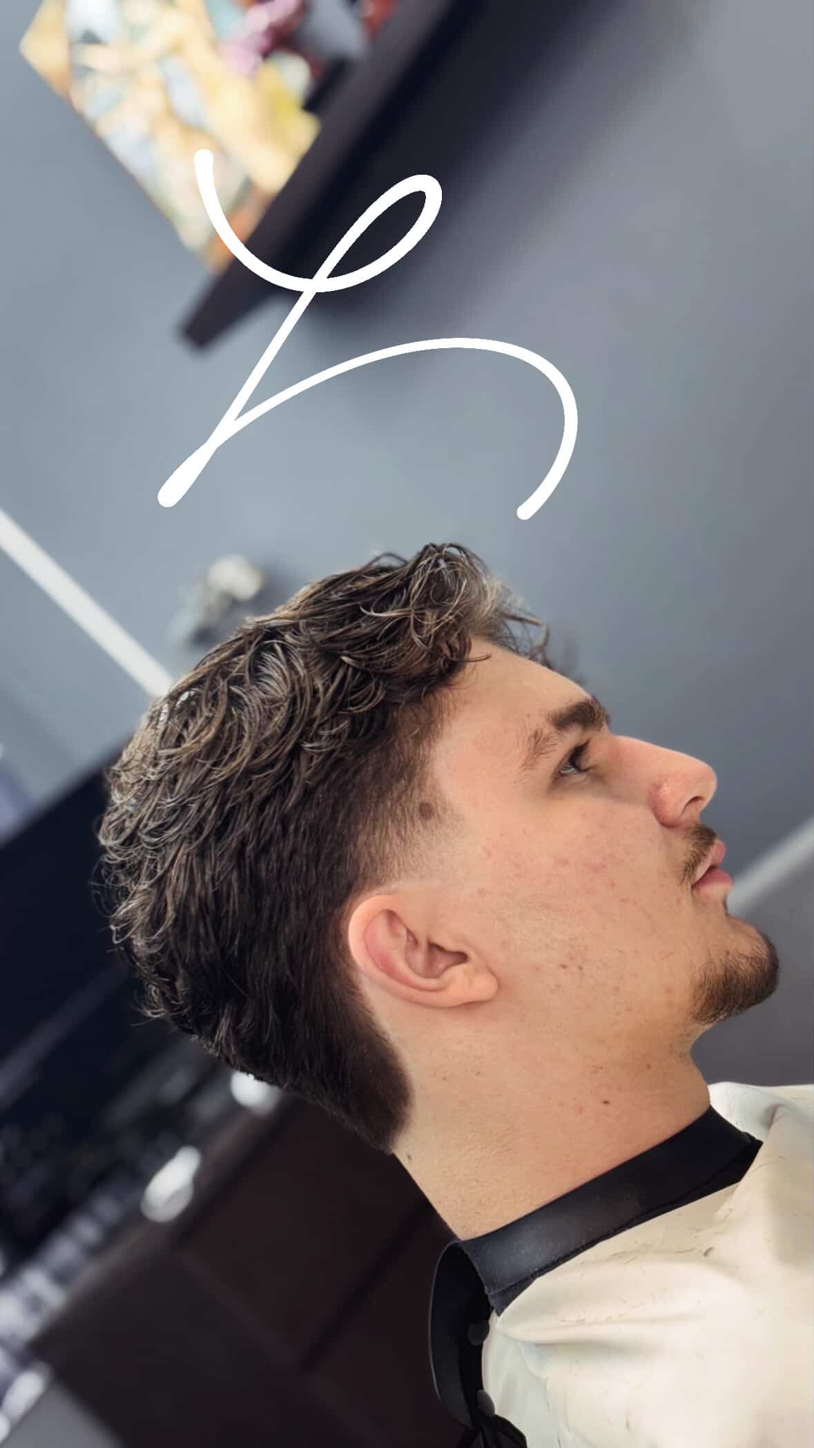 Modern ferfi frizura keszitese Zacsicutz borbely studioban